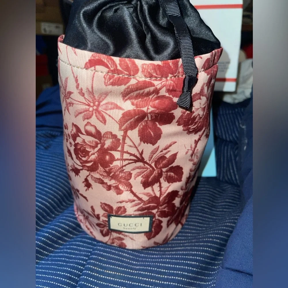 Gucci GWP Red Floral Cosmetic Bag with drawstring closure